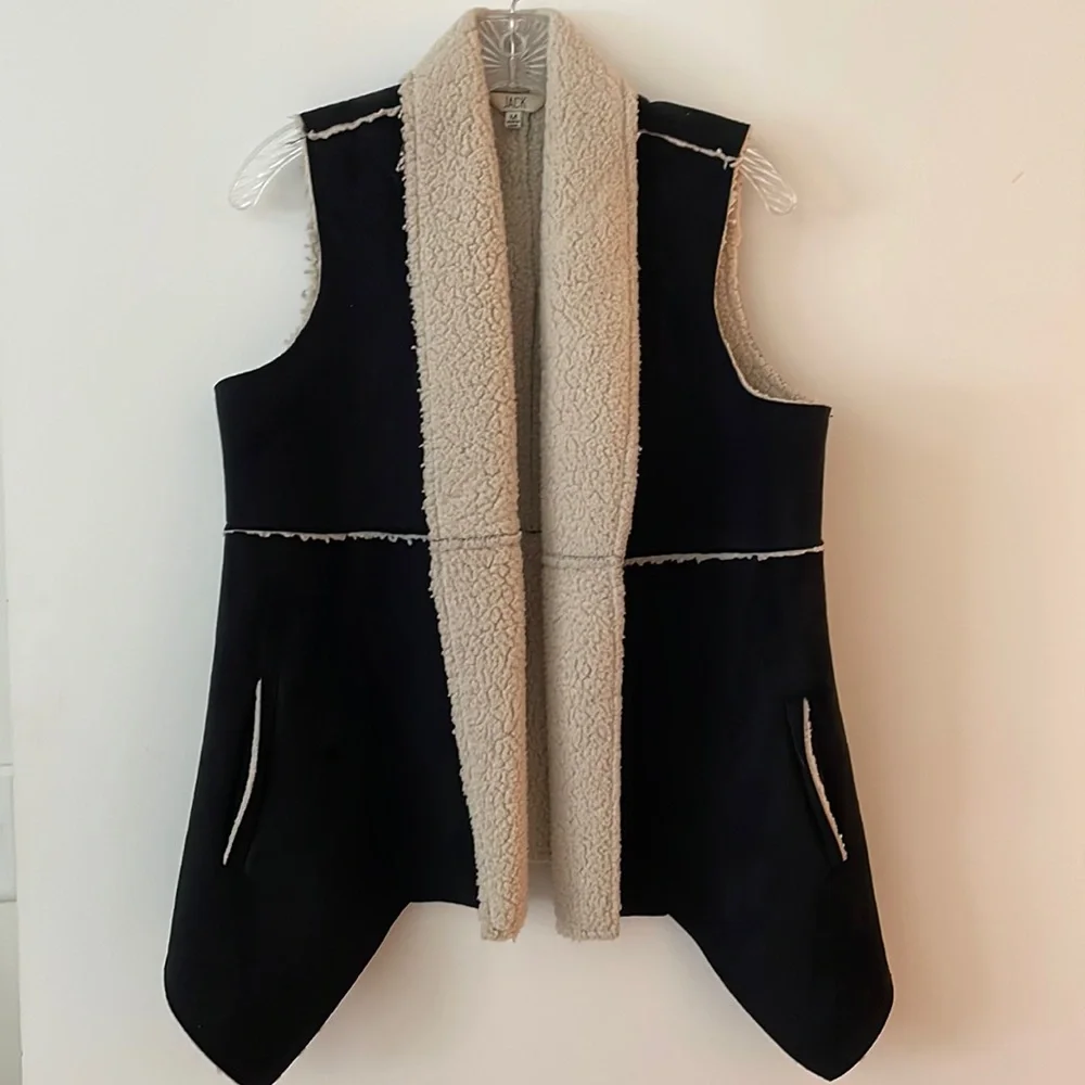 🌸SOLD🌸 Jack by BB Dakota Faux Suede Vest - Picture 1 of 5